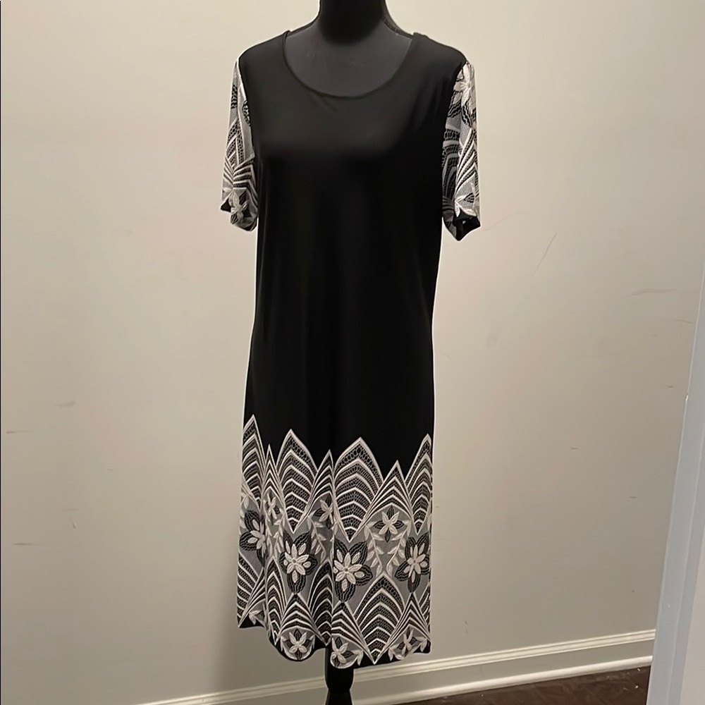 Chelsea Taylor Dress Women Size 10 Black White Dressy Embroidered Detailing - Picture 2 of 10